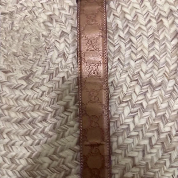 Gucci Tan Leather Belt with Gold Emblem - Picture 3 of 11